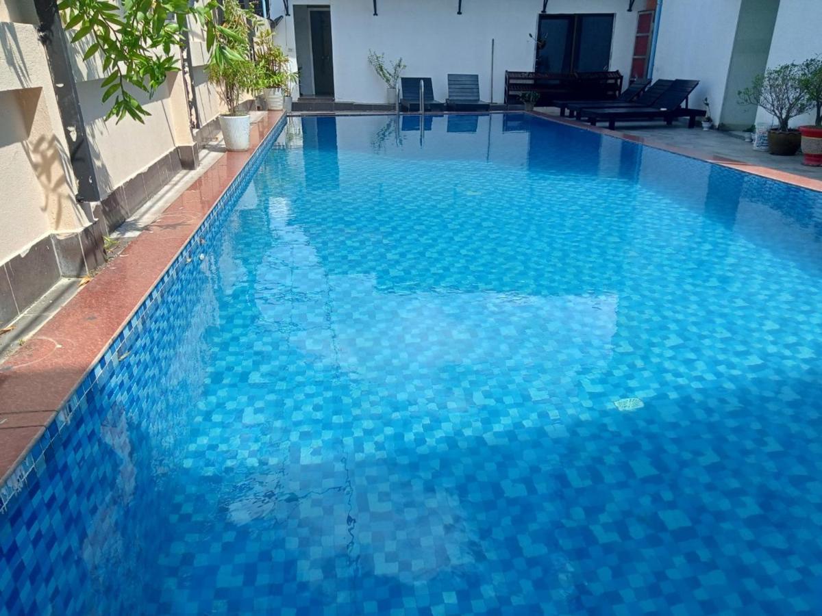 فان فيان V Central Hotel المظهر الخارجي الصورة
